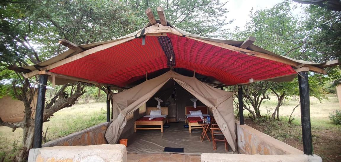 ホテル Leruk Maasai Mara Camp Sekenani エクステリア 写真